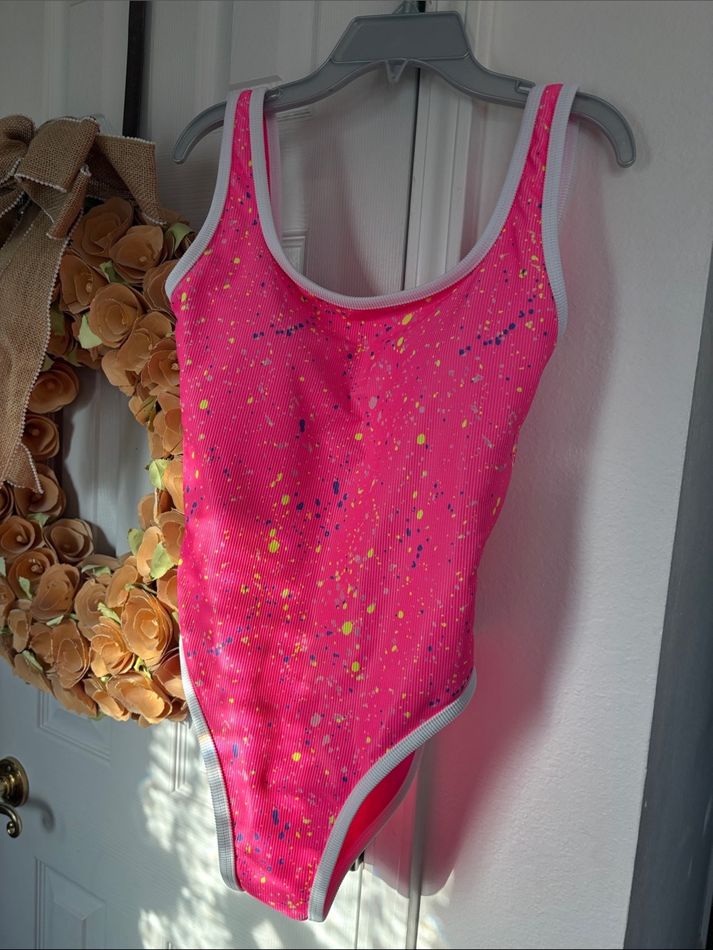 Lain snow neon pink swim size S